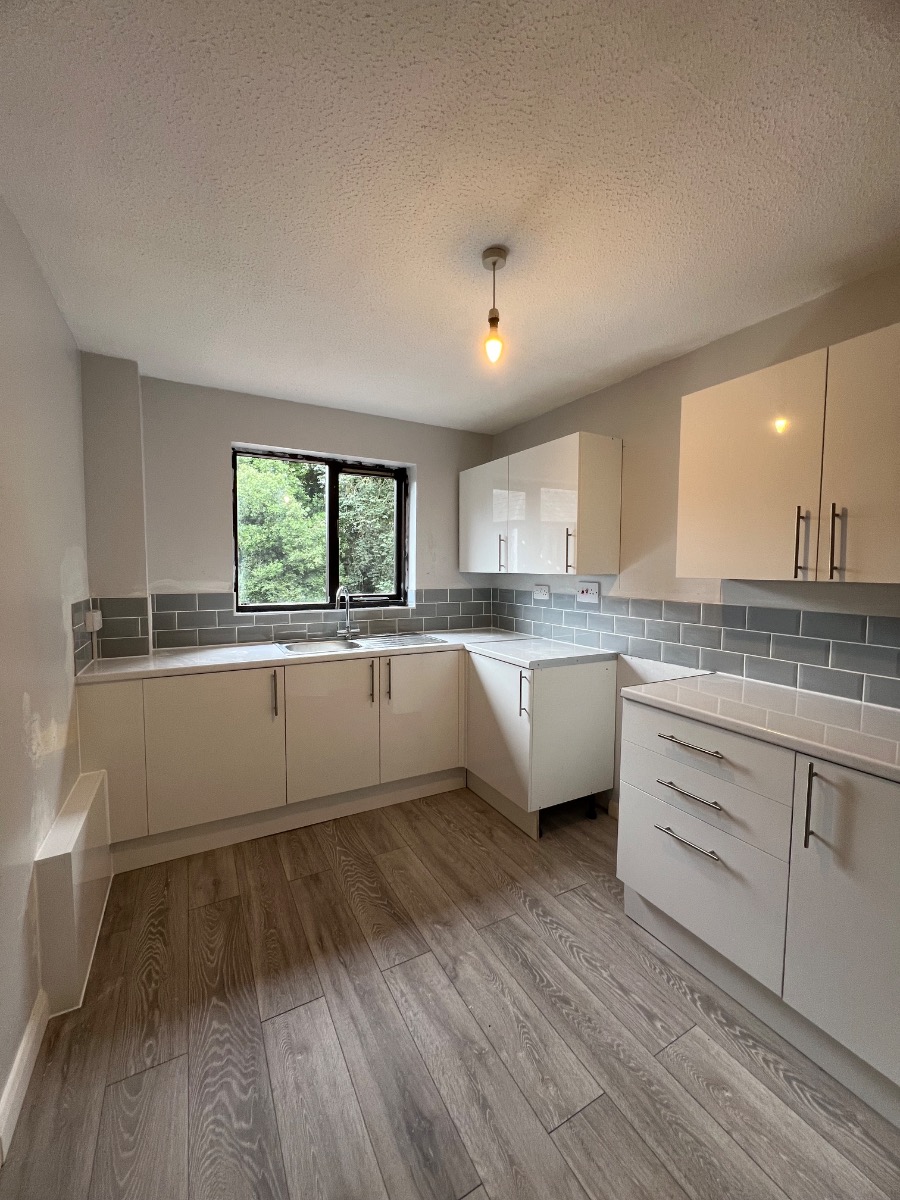 Kitchen Fitter: Image 14